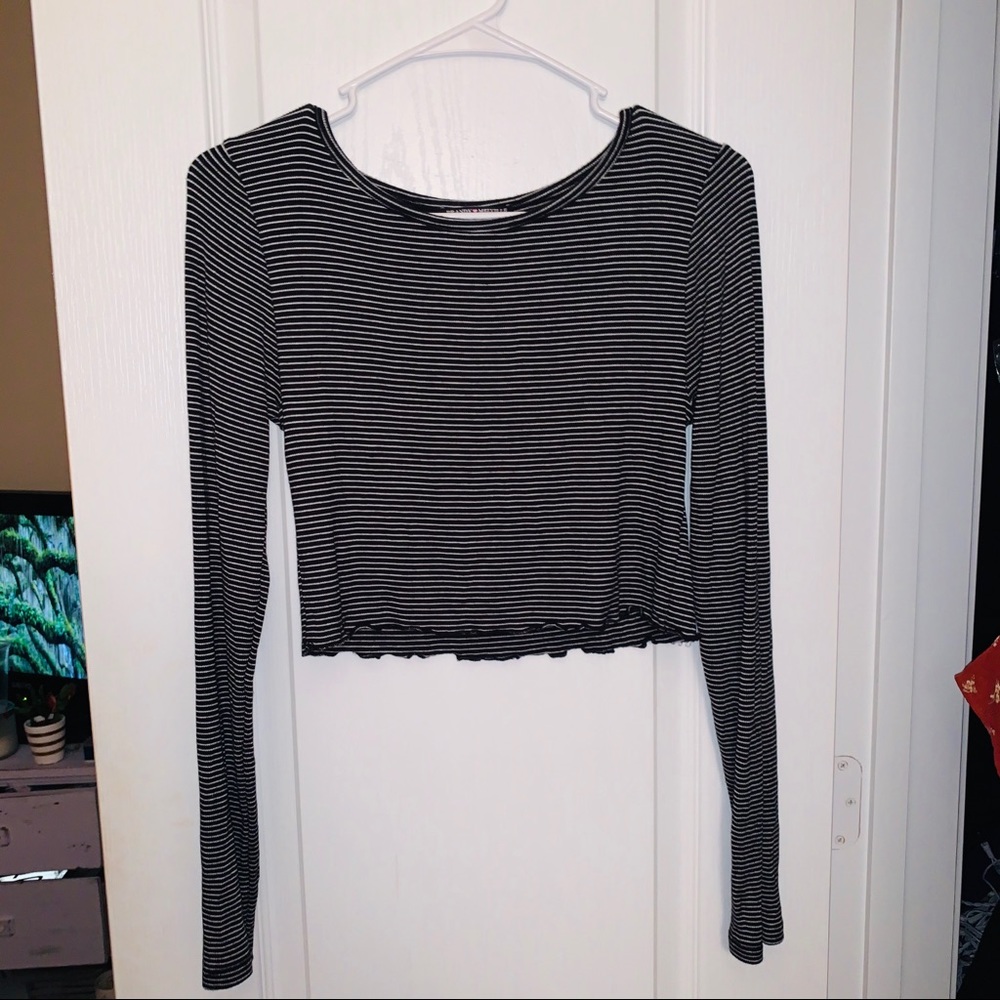 Mandy Melville stripped crop top